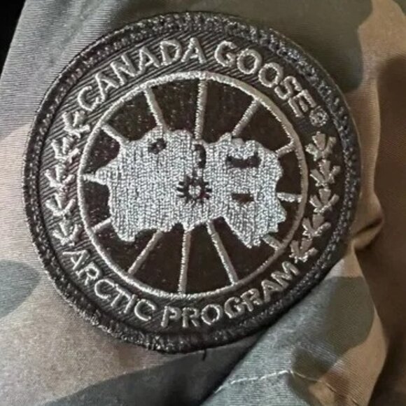 CANADA GOOSE BLACK LABEL SHELBOURNE PARKA COAT CAMO CAMOUFLAGE WOMEN'S SMALL - Picture 10 of 16